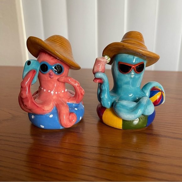Octopus Salt & Pepper Ceramic Shaker Set - Picture 1 of 9